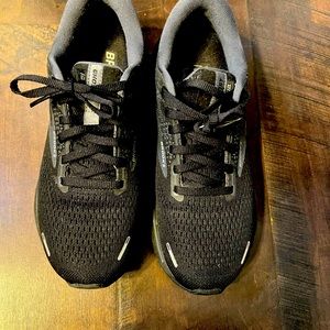 Brooks Ghost 14 black
